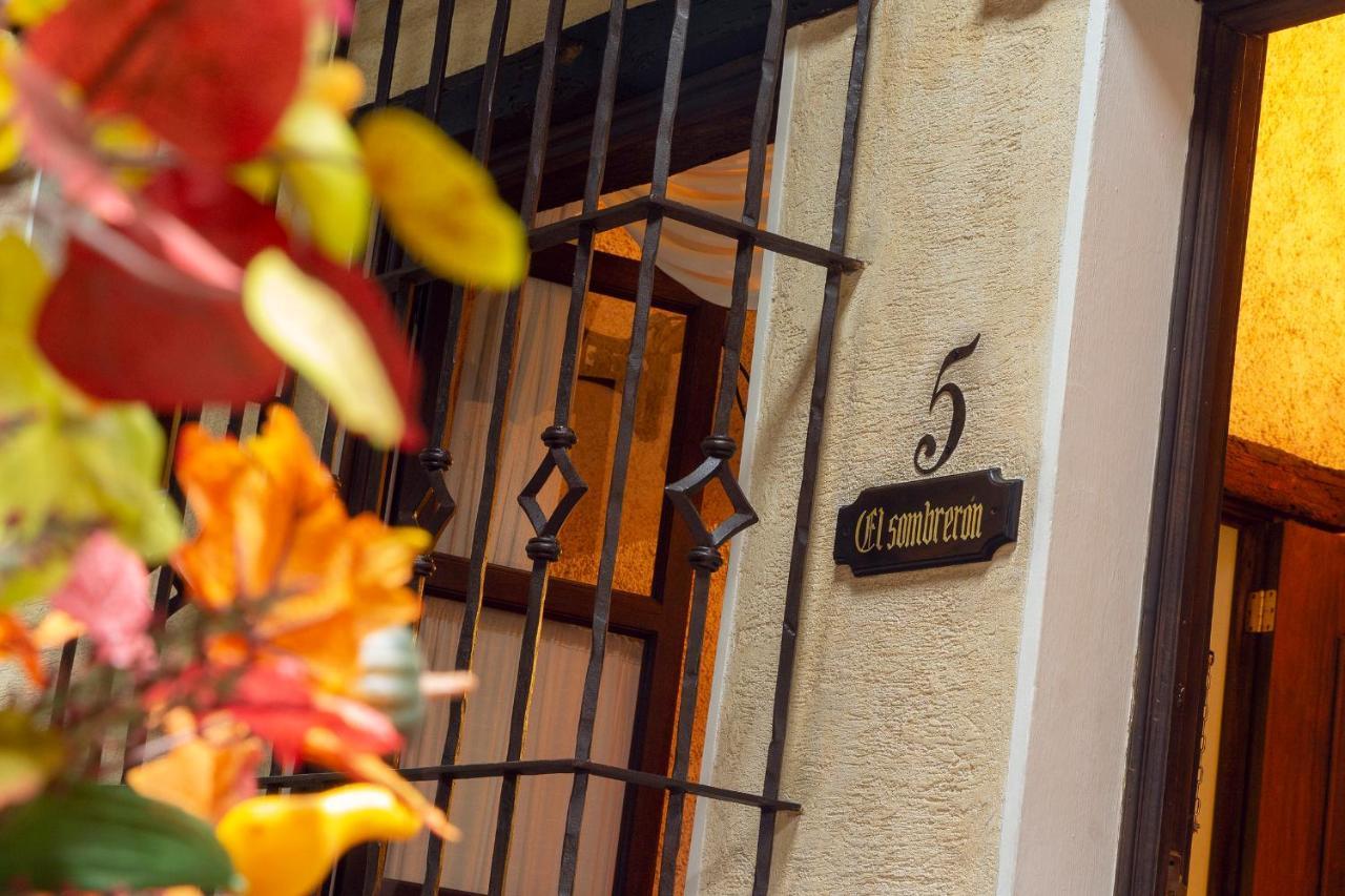 D'Leyenda Hotel 危地马拉安地瓜 外观 照片